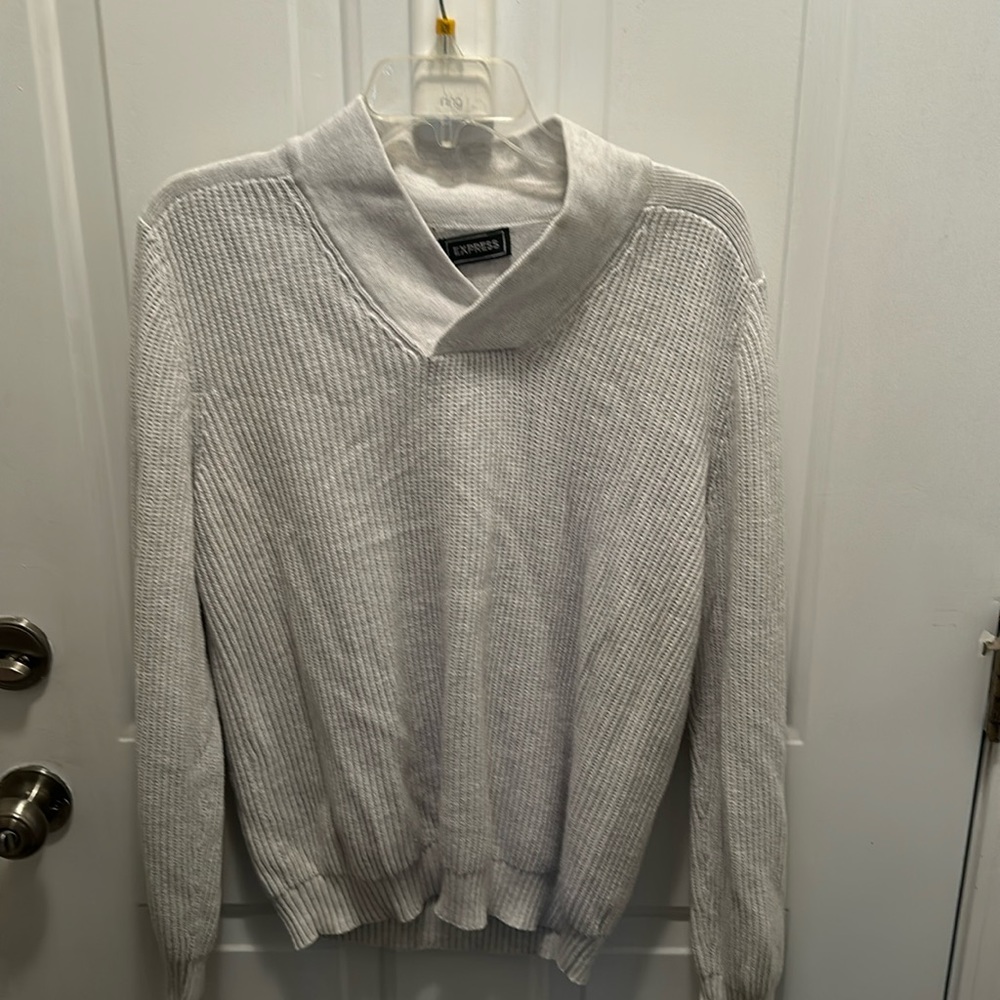 Express pullover v neck sweater